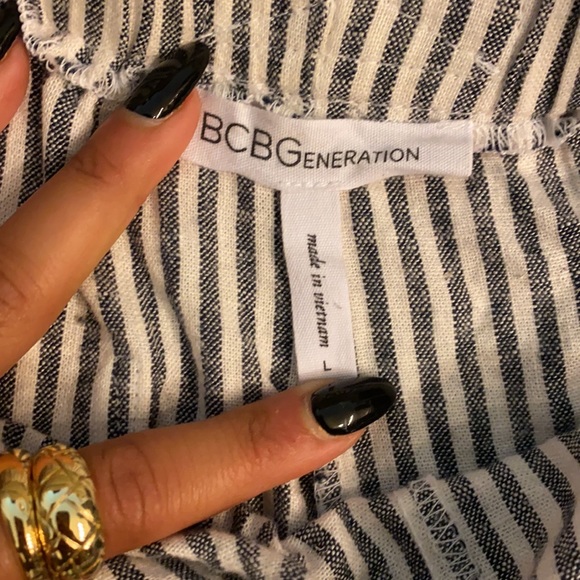 bcbg striped linen shorts - Picture 3 of 4